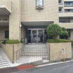 建物入り口(外観)